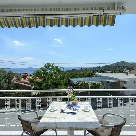 Guest house Botica 3*